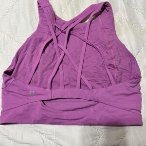 Lululemon sports bra